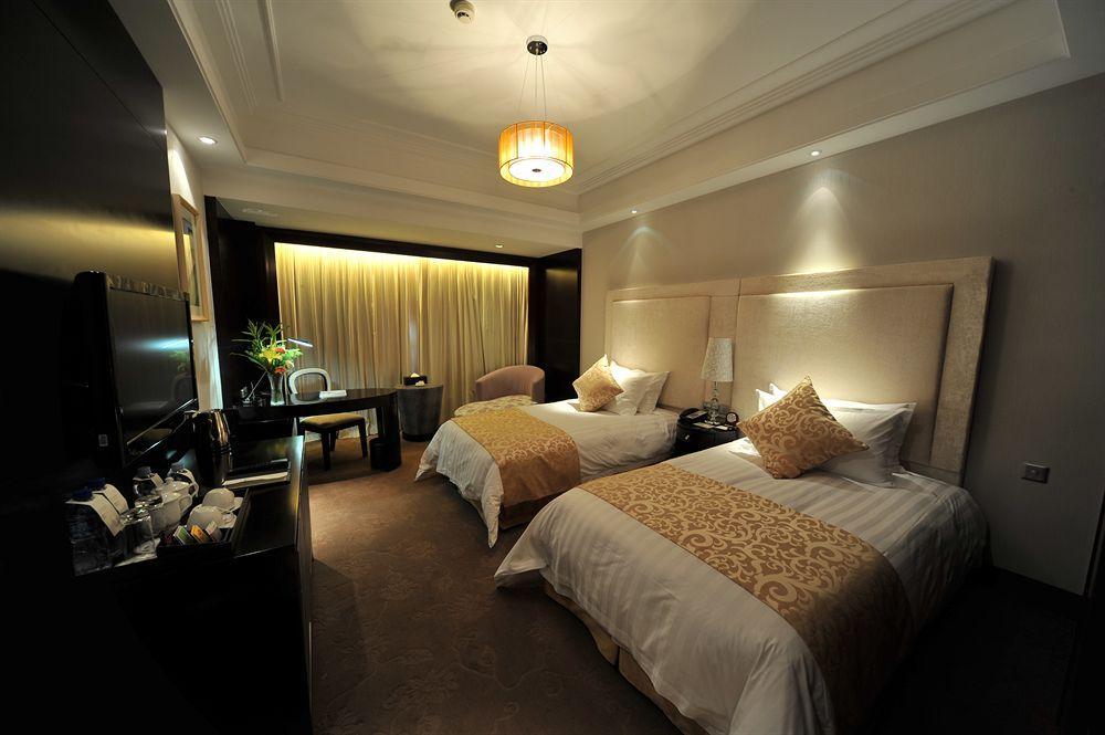 S&N Dalian Hotel מראה חיצוני תמונה