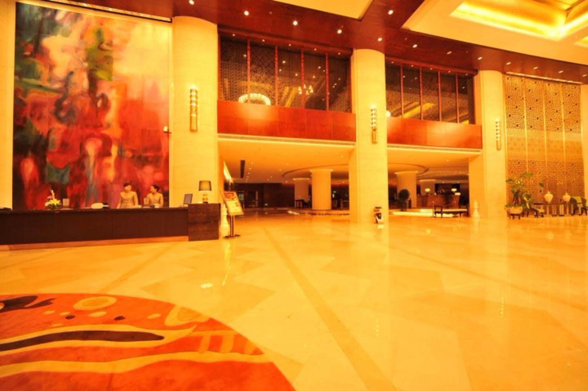 S&N Dalian Hotel מראה חיצוני תמונה