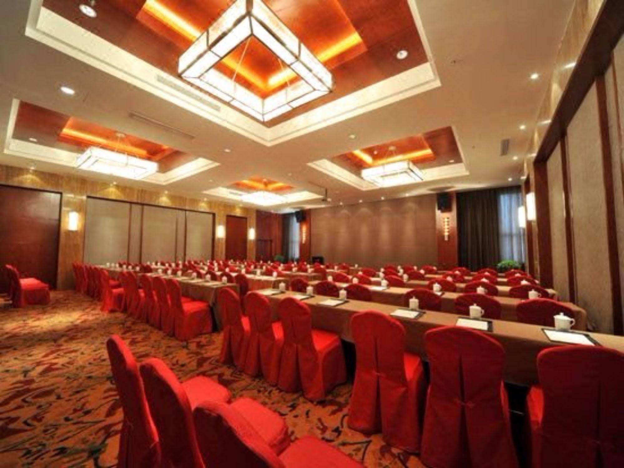 S&N Dalian Hotel מראה חיצוני תמונה