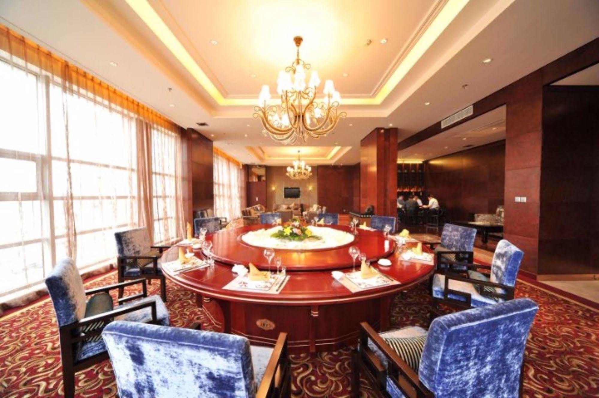 S&N Dalian Hotel מראה חיצוני תמונה