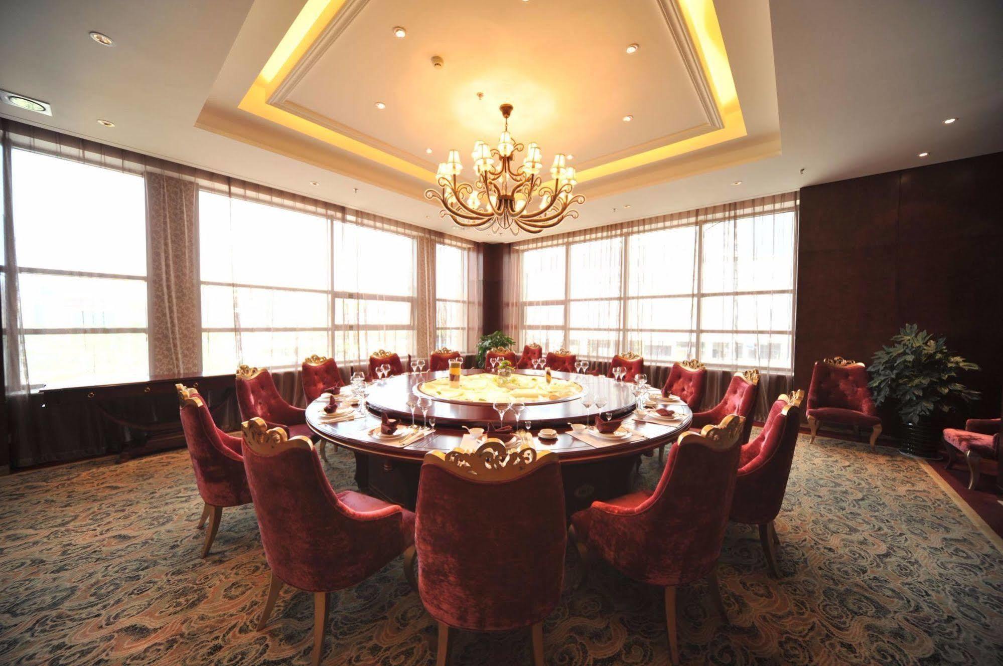 S&N Dalian Hotel מראה חיצוני תמונה