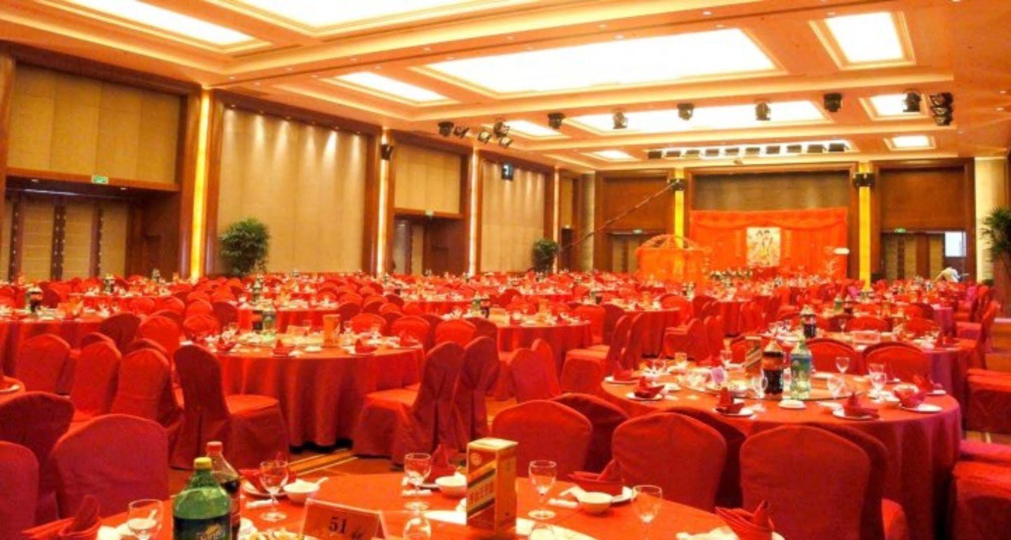 S&N Dalian Hotel מראה חיצוני תמונה