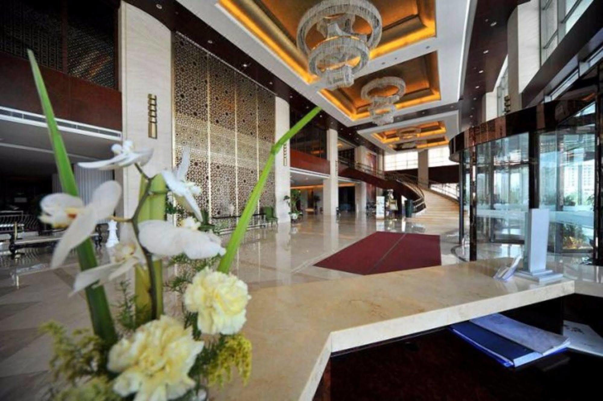 S&N Dalian Hotel מראה חיצוני תמונה