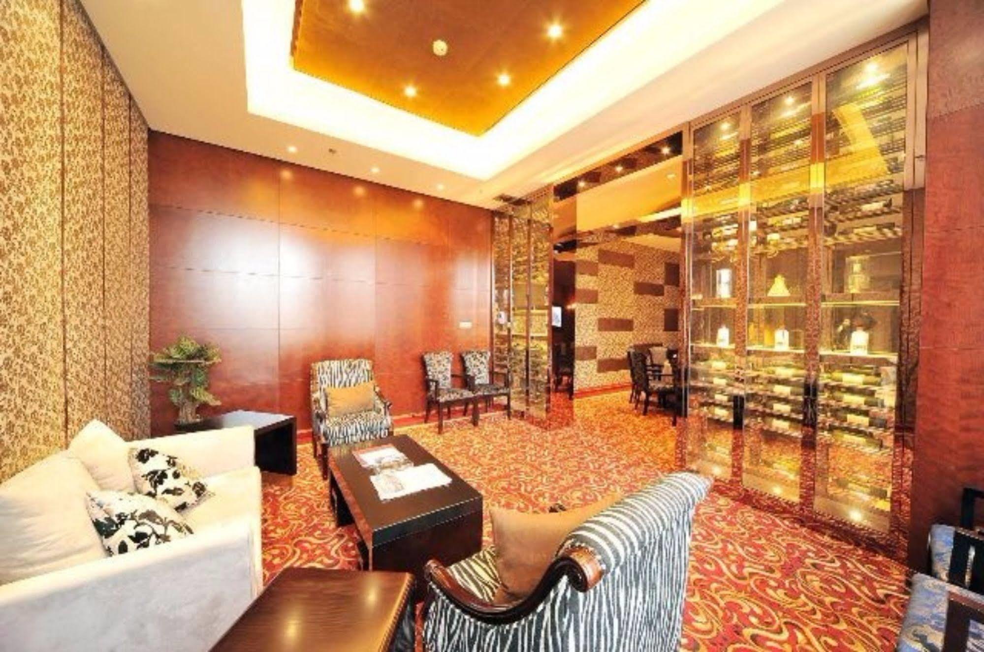 S&N Dalian Hotel מראה חיצוני תמונה